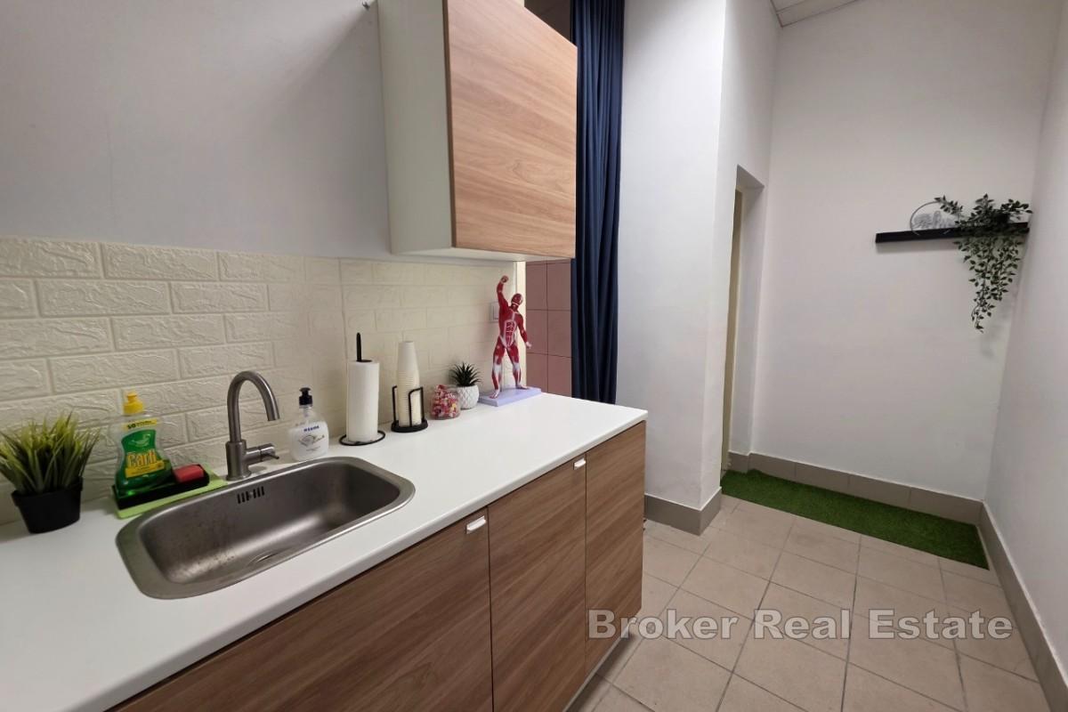 Многоцелевые коммерческие помещения