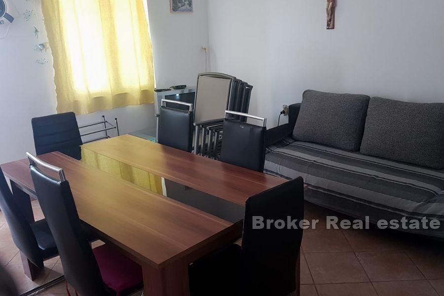 Einfamilienhaus auf drei Etagen in Meeresnähe