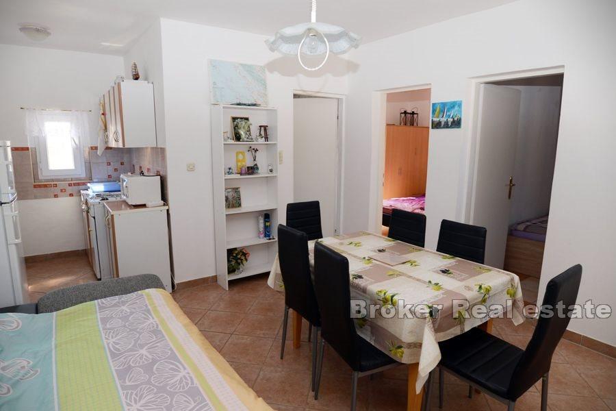 Einfamilienhaus auf drei Etagen in Meeresnähe