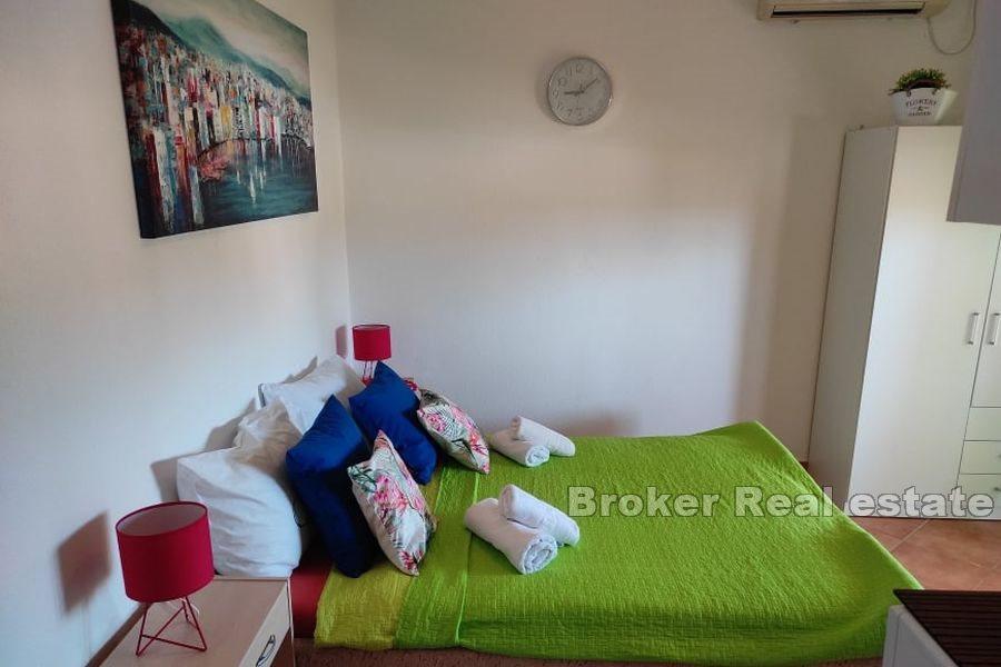 Apartment house with sea view