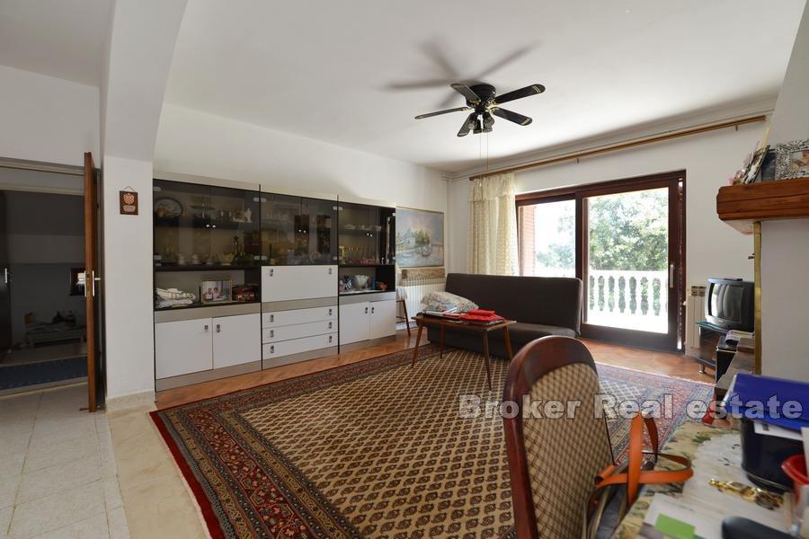 Maison au premier rang à la mer