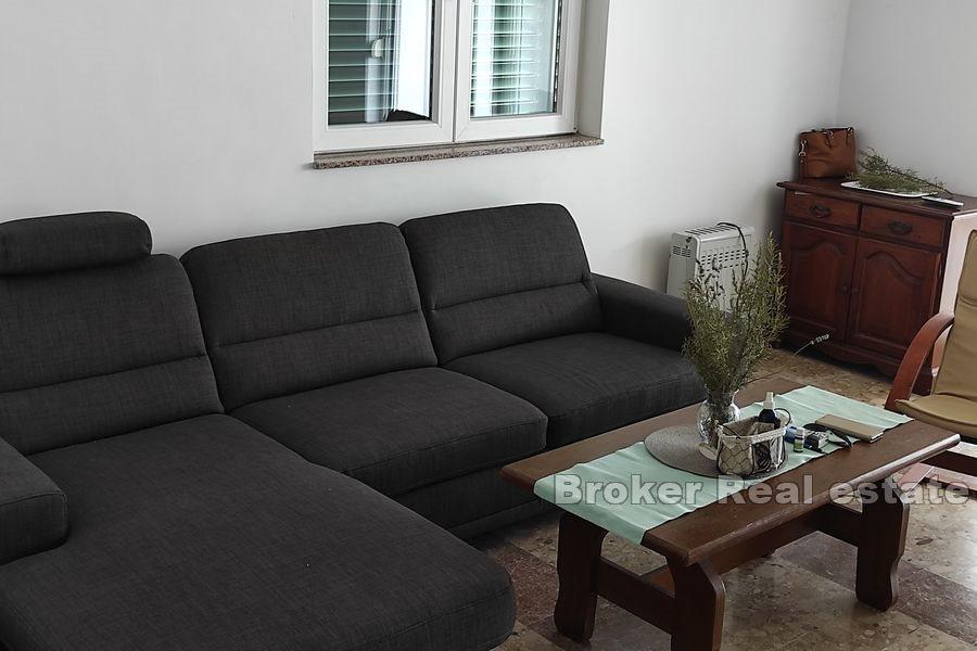 Dvojna kuća s pogledom na more