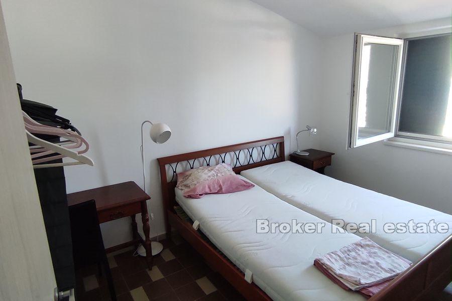 Dvojna kuća s pogledom na more