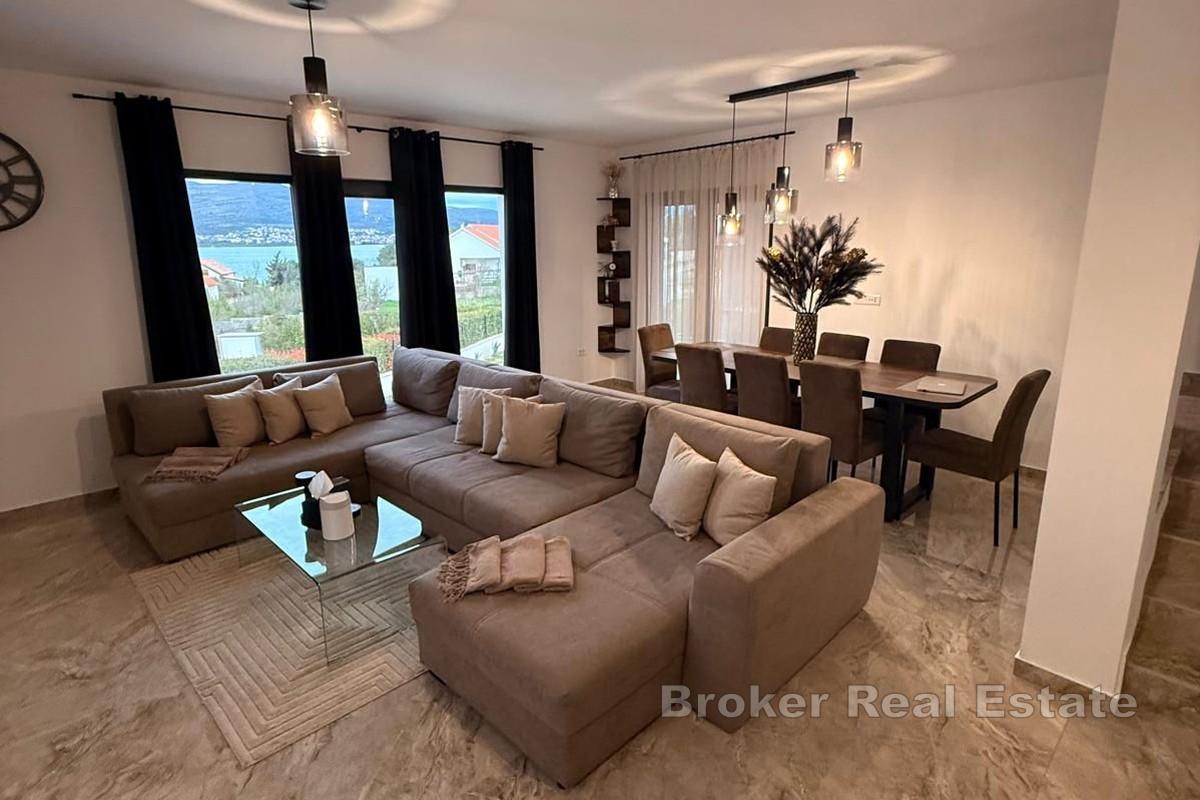 Moderne Villa im Bau mit Meerblick