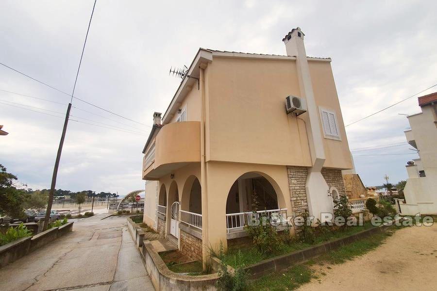 Semi-detached house in the first row to the sea