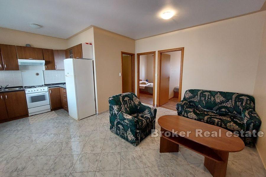 Hus i første rad til sjøen