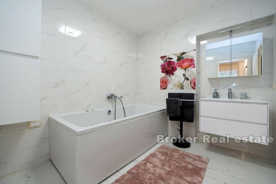 Matulji, luxury family house