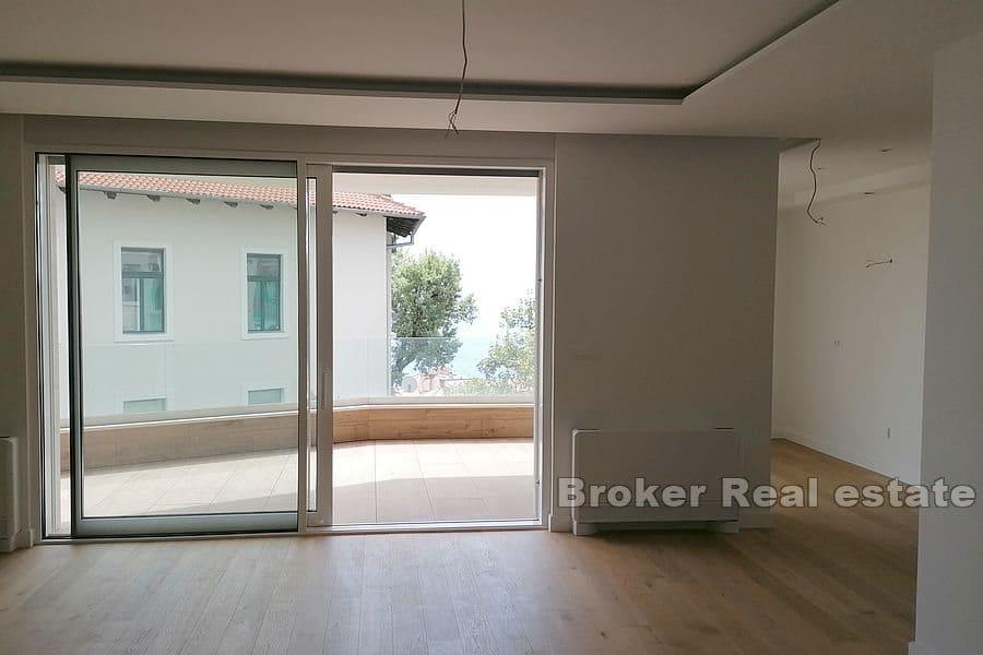 Apartment with a sea view