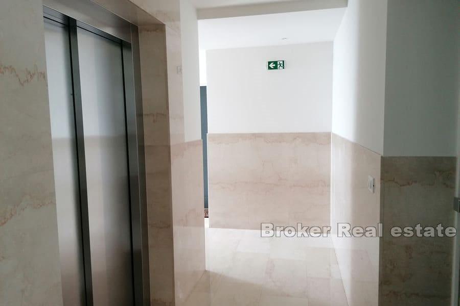 Apartment with a sea view