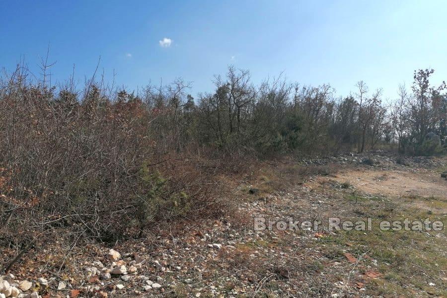 Trget, building plot with sea view