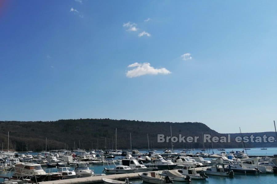 Trget, building plot with sea view