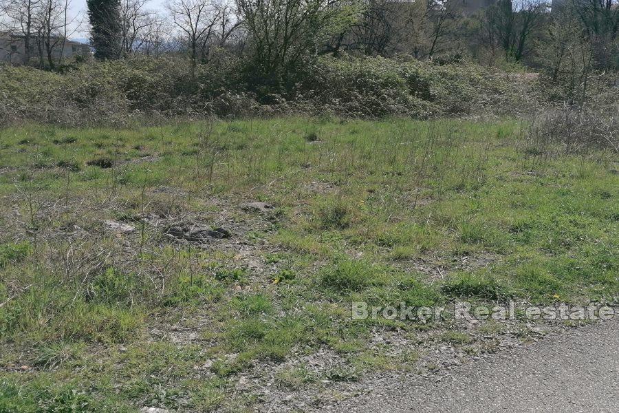 Building land in an excellent location