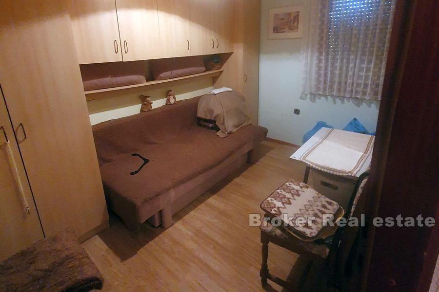 Dom wolnostojący z ogrodem