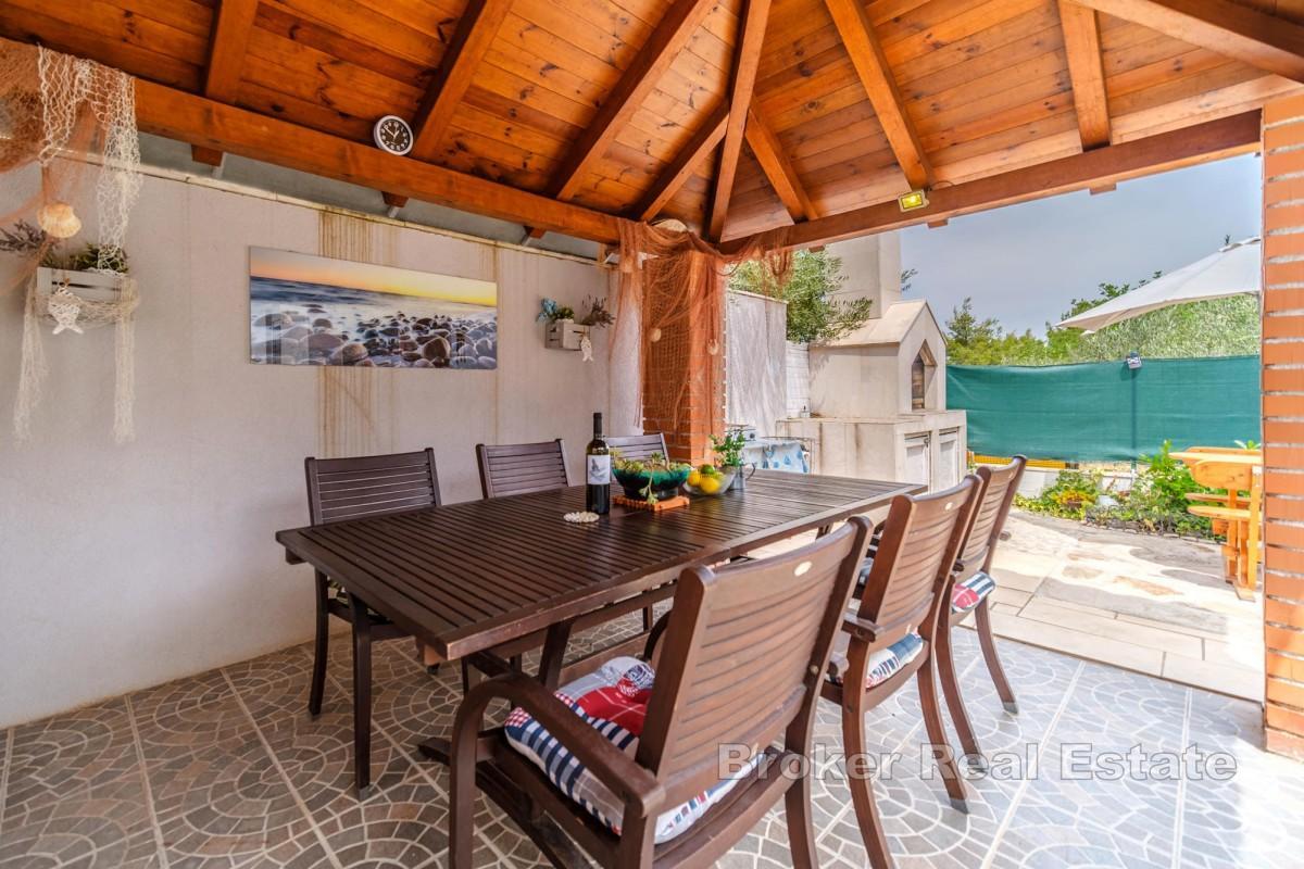 Casa bifamiliare vicino al mare