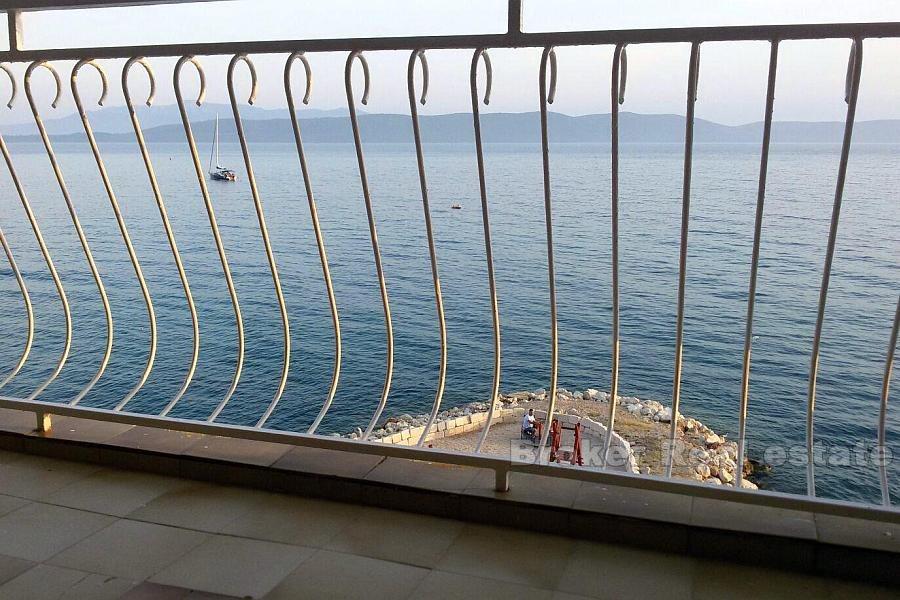 Четырехэтажный дом, на продажу