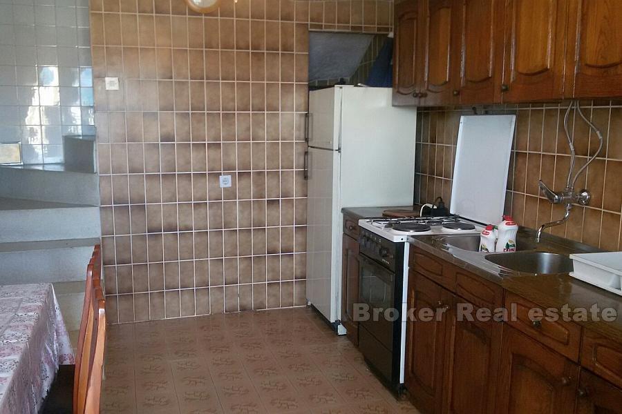 Четырехэтажный дом, на продажу