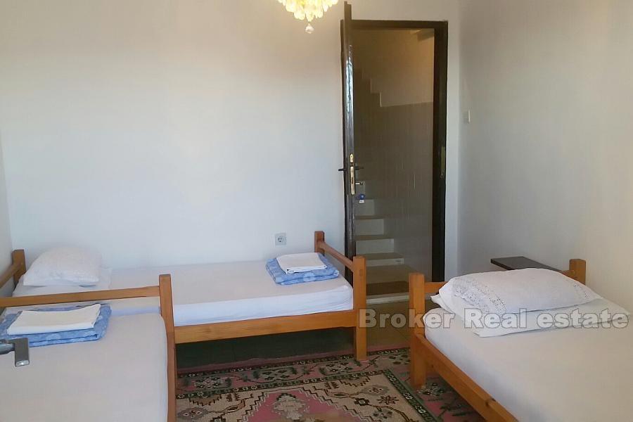 Четырехэтажный дом, на продажу