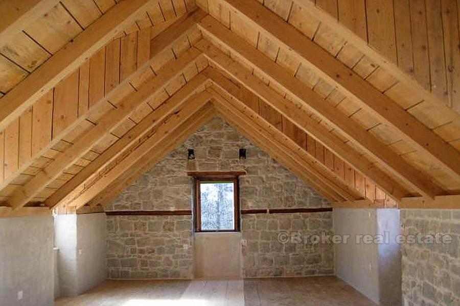 Dom trzypiętrowy, na sprzedaż