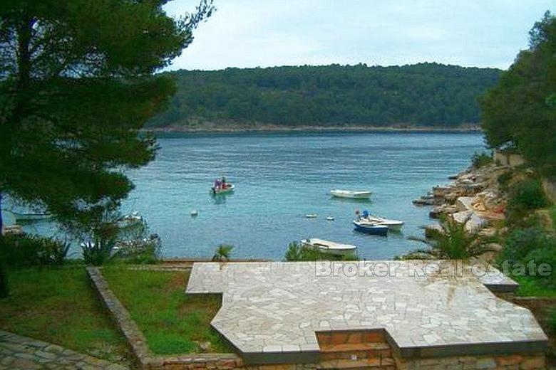 Maison sur emplacement exceptionnel, bord de mer, à vendre