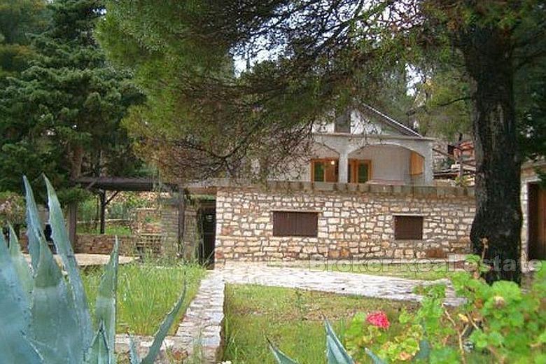 House on exceptional location, seafront, for sale