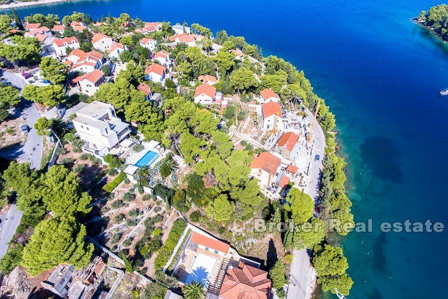 Modern villa med pool, till salu