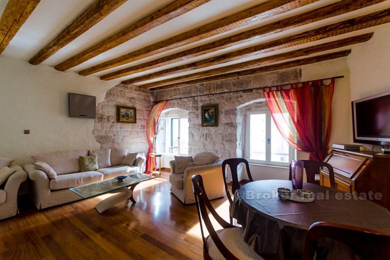 Exclusive location and apartment!