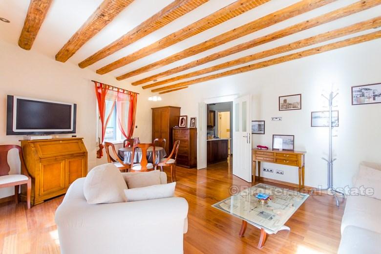 Exclusive location and apartment!