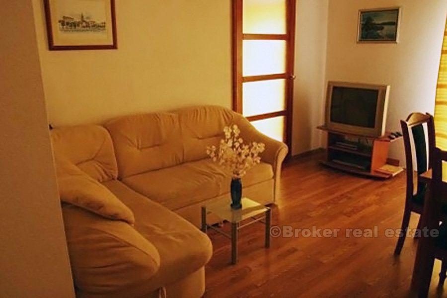 Apartment house with open sea view, for sale