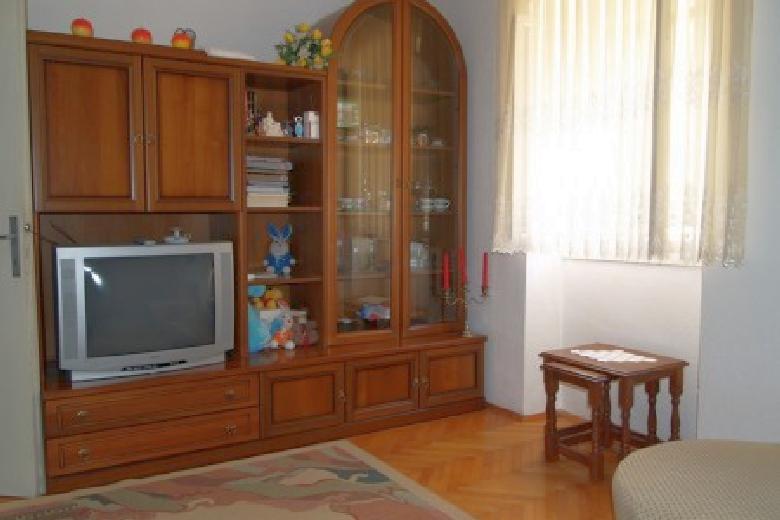 Piękny dom z kamienia zbudowany w 1830 roku, na sprzedaż