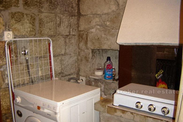 Wohnung in einem alten Haus an der Strandpromenade, zum Verkauf