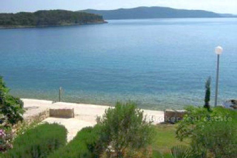 Haus in der ersten Reihe zum Meer, zum Verkauf