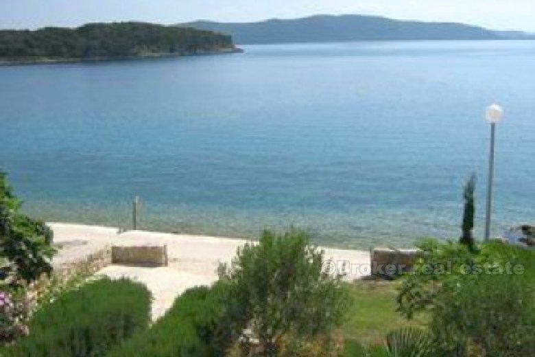 Haus in der ersten Reihe zum Meer, zum Verkauf