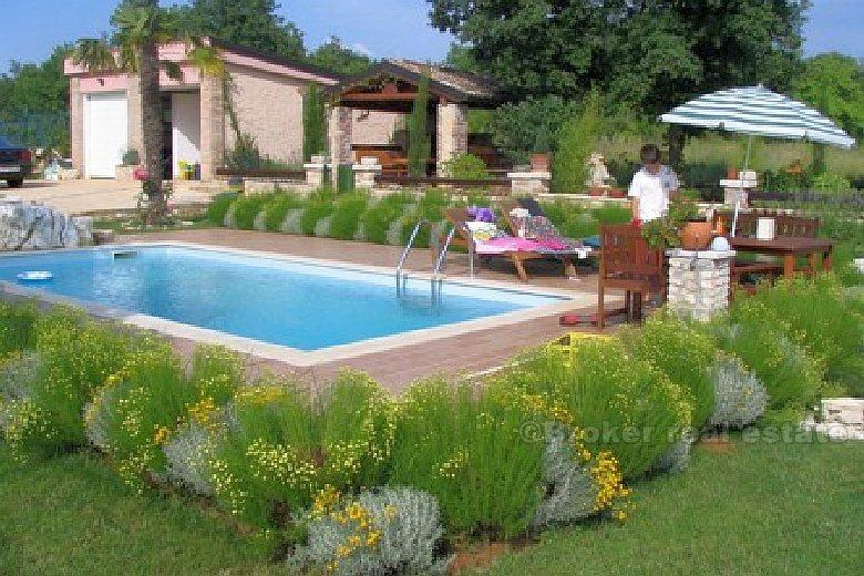 Fully furnished villa with a swimming pool, for sale