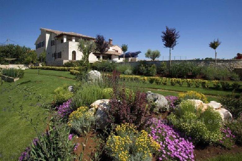 Villa de luxe avec piscine, à vendre