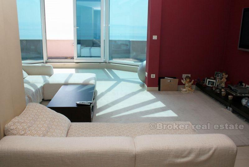Vakker penthouse, område Znjan, til salgs