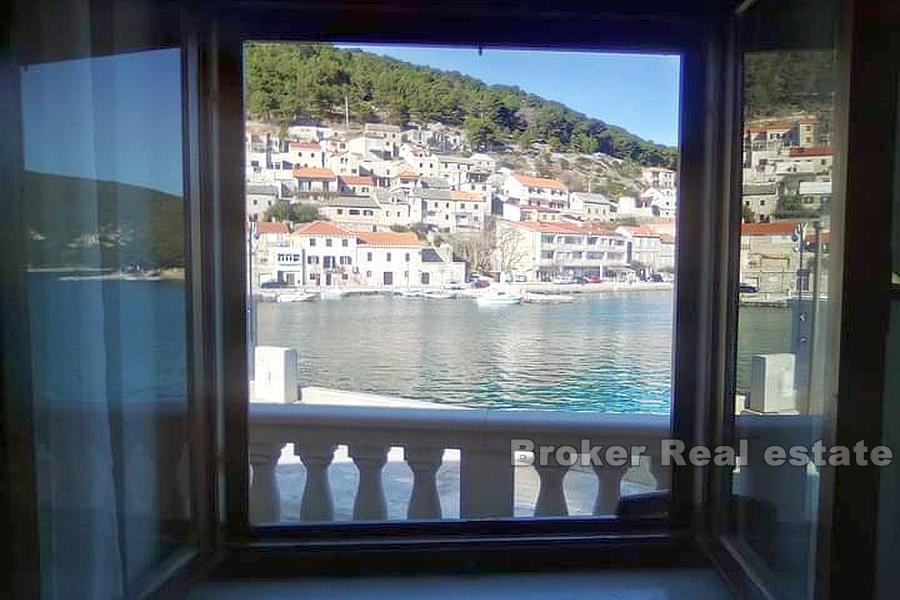 Semi-detached house, for sale