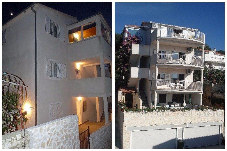 Attraente casa con vista sul mare, in vendita