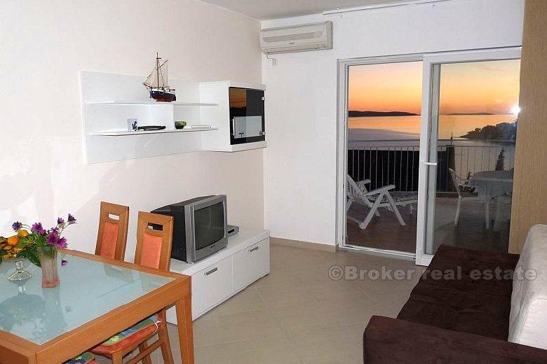 Attraente casa con vista sul mare, in vendita