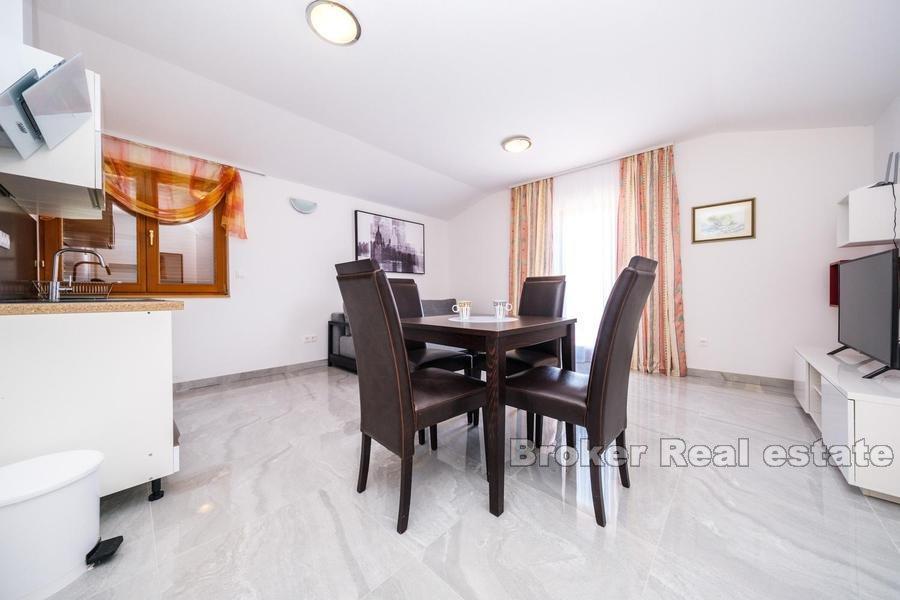 House with a swimming pool, for sale