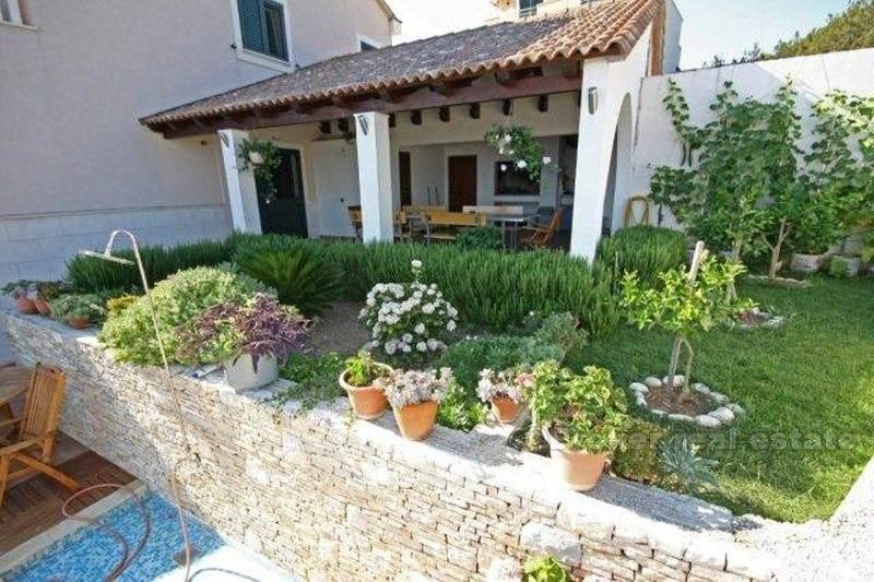 Bella villa di lusso, in vendita