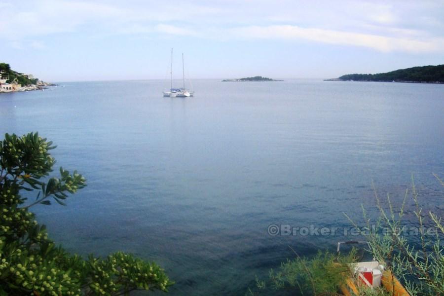 Vakker villa med privat strand, til salgs