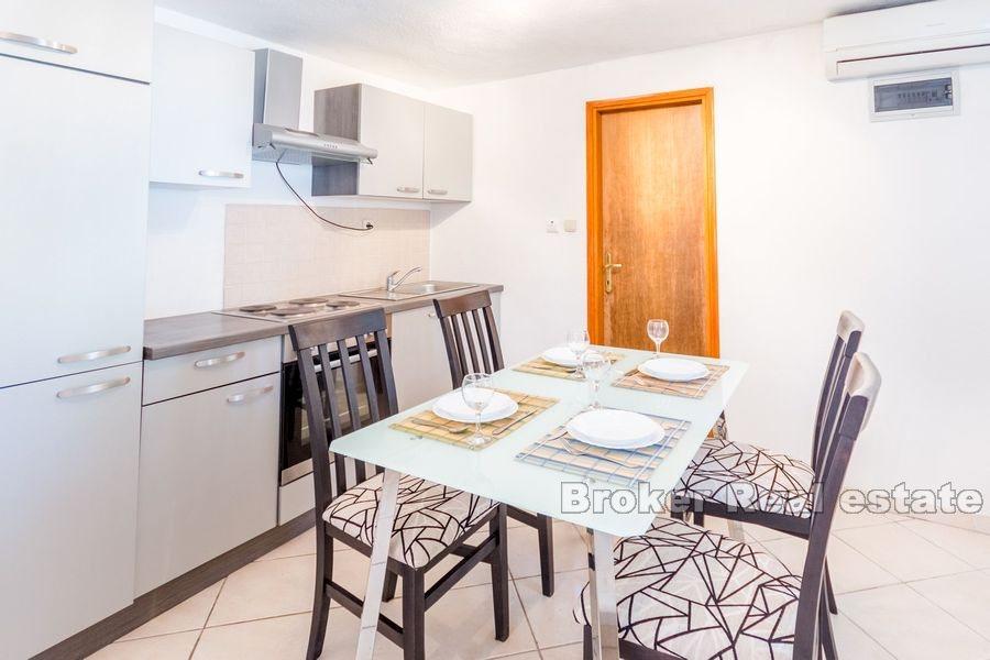 House in a nice bay, overlooking the sea, for sale