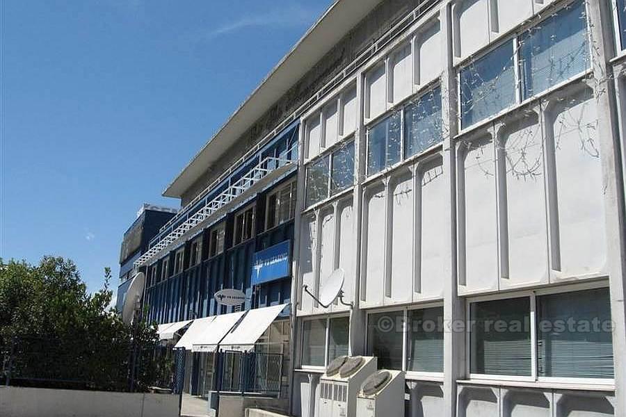 Business premises at Brda, for rent