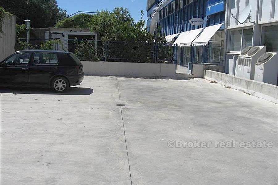 Poslovni prostor na Brdima, za iznajmljivanje