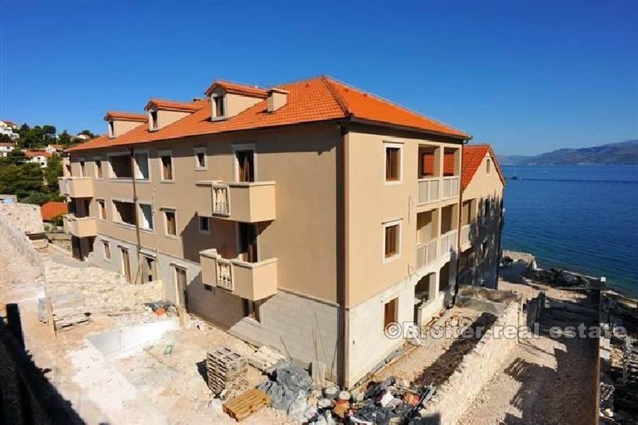 Apartments in the first line to the sea, for sale