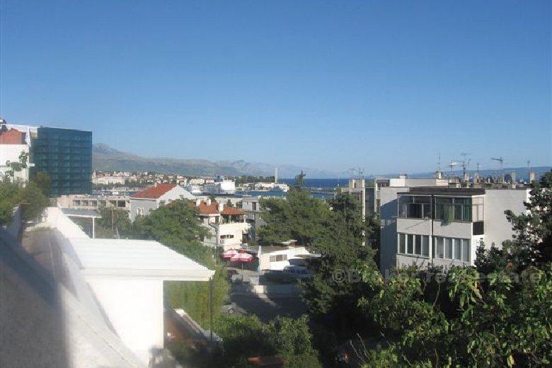 Appartement avec vue sur mer, zone Meje, à vendre