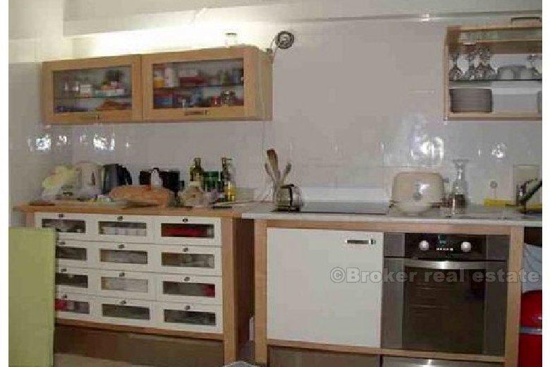 Renovovaný kamenný dům na prodej