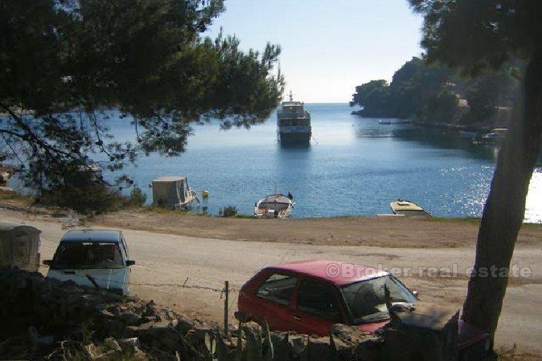 Terreno con due case, in vendita