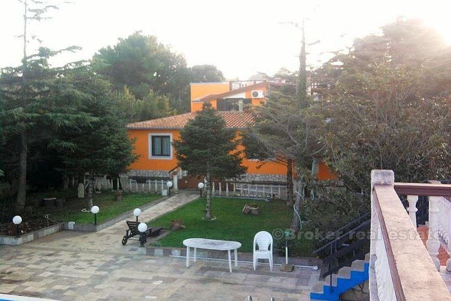 Charmante Villa mit Pool, zum Verkauf