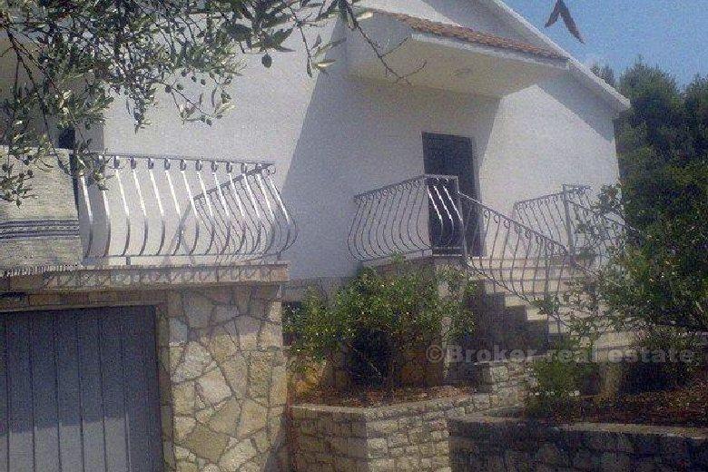 Hus med utsikt over havet, til salgs